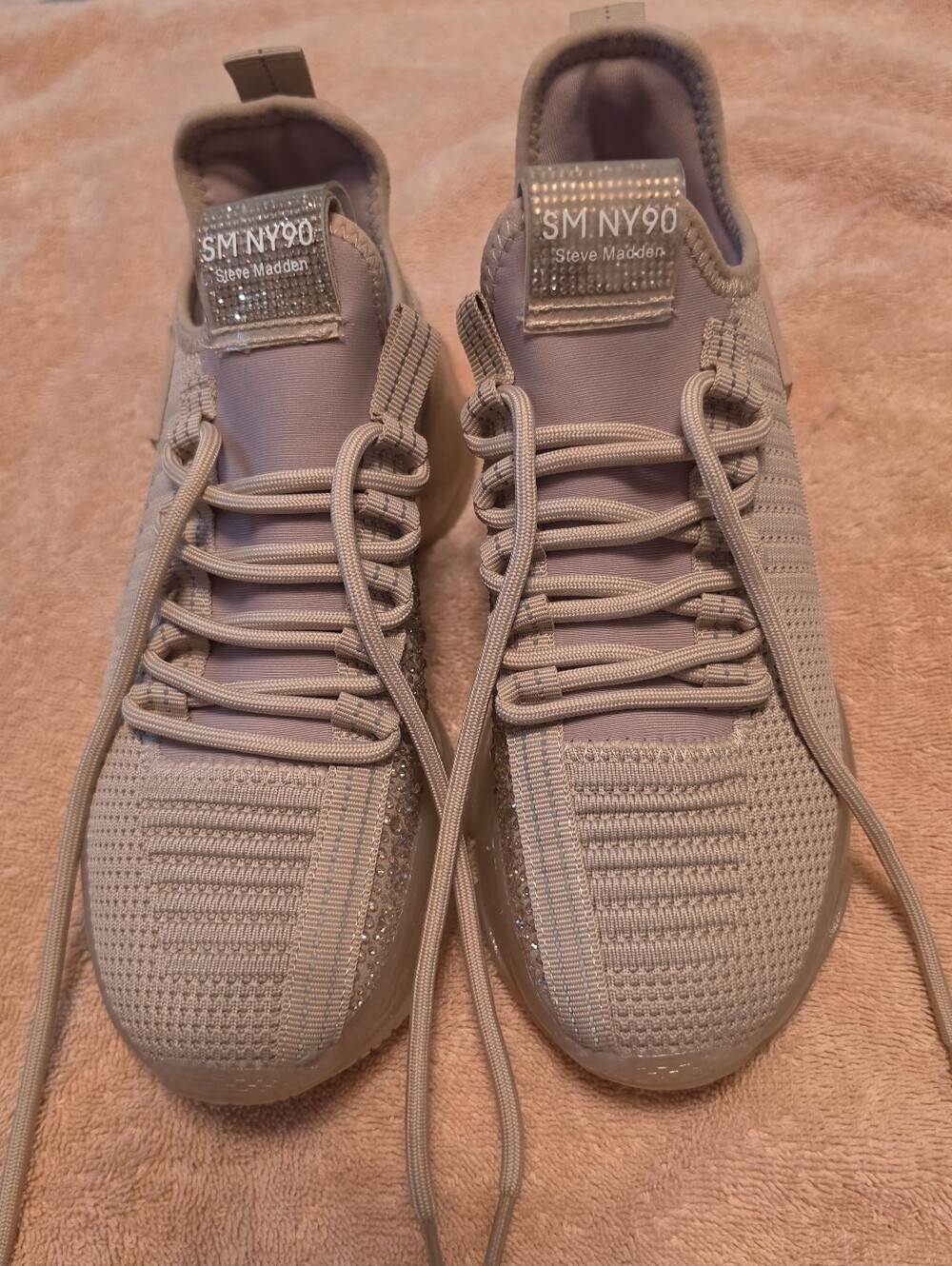 Steve Madden Maxima Blush Rhinestone Platform Sneakers - Never Worn - Picture 4 of 6